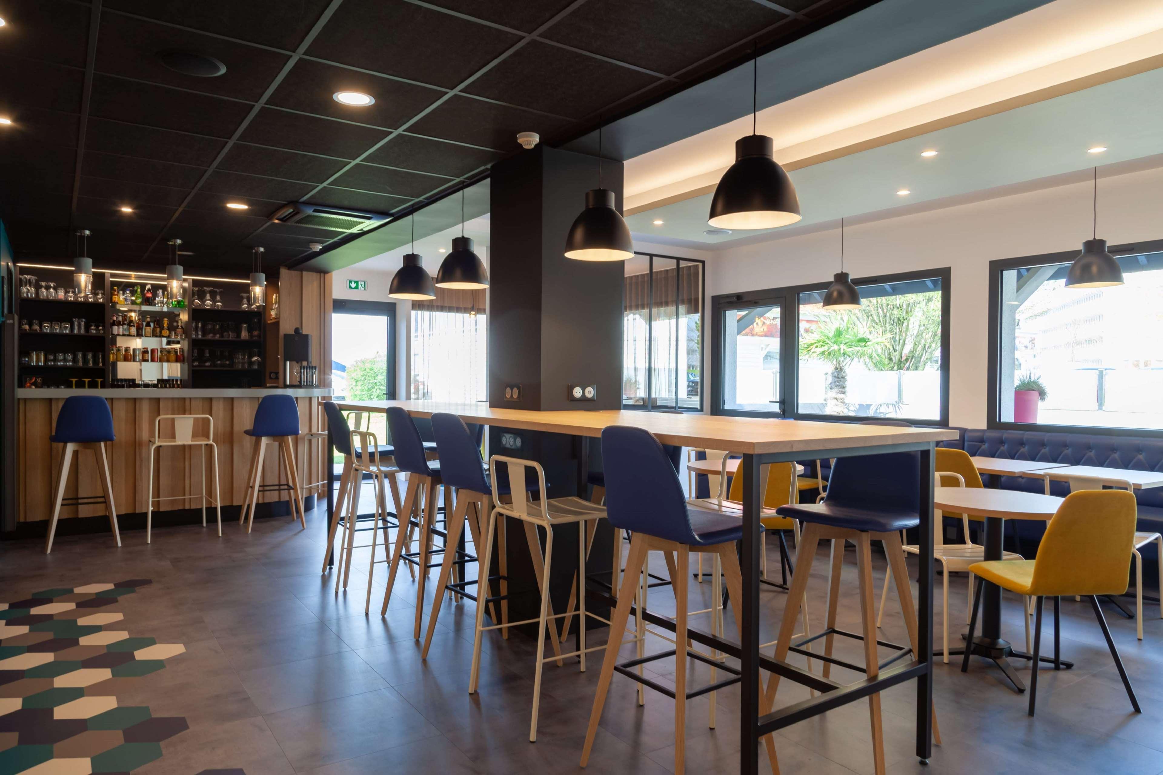 尼奥尔基里亚德酒店-法国门德地区 外观 照片